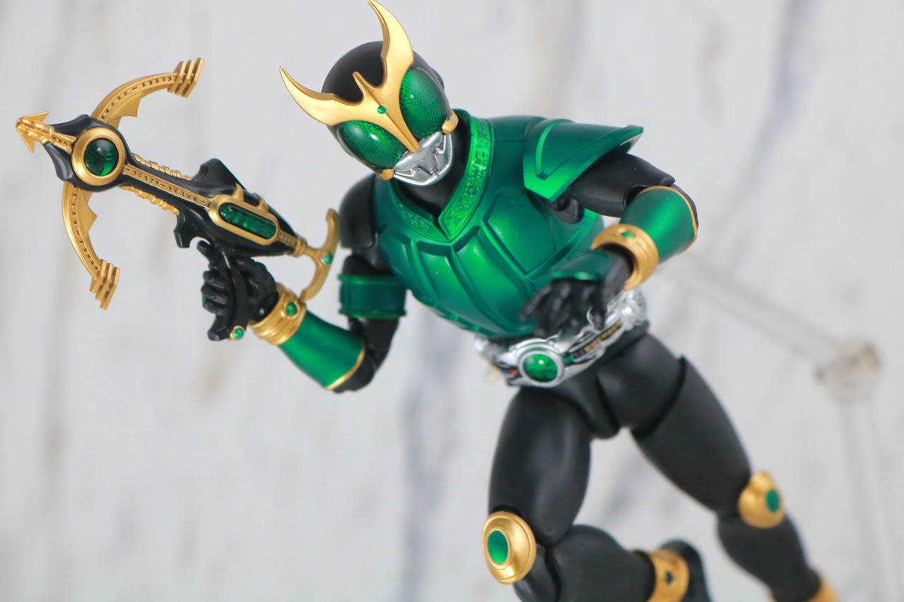 S.H.フィギュアーツ　仮面ライダークウガ　ペガサスフォーム　真骨彫製法　レビュー　アクション