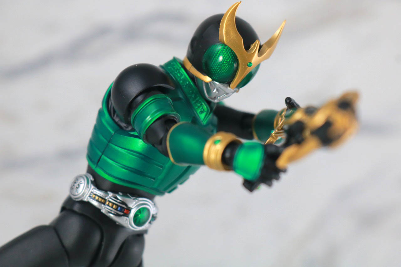 S.H.フィギュアーツ　仮面ライダークウガ　ペガサスフォーム　真骨彫製法　レビュー　アクション