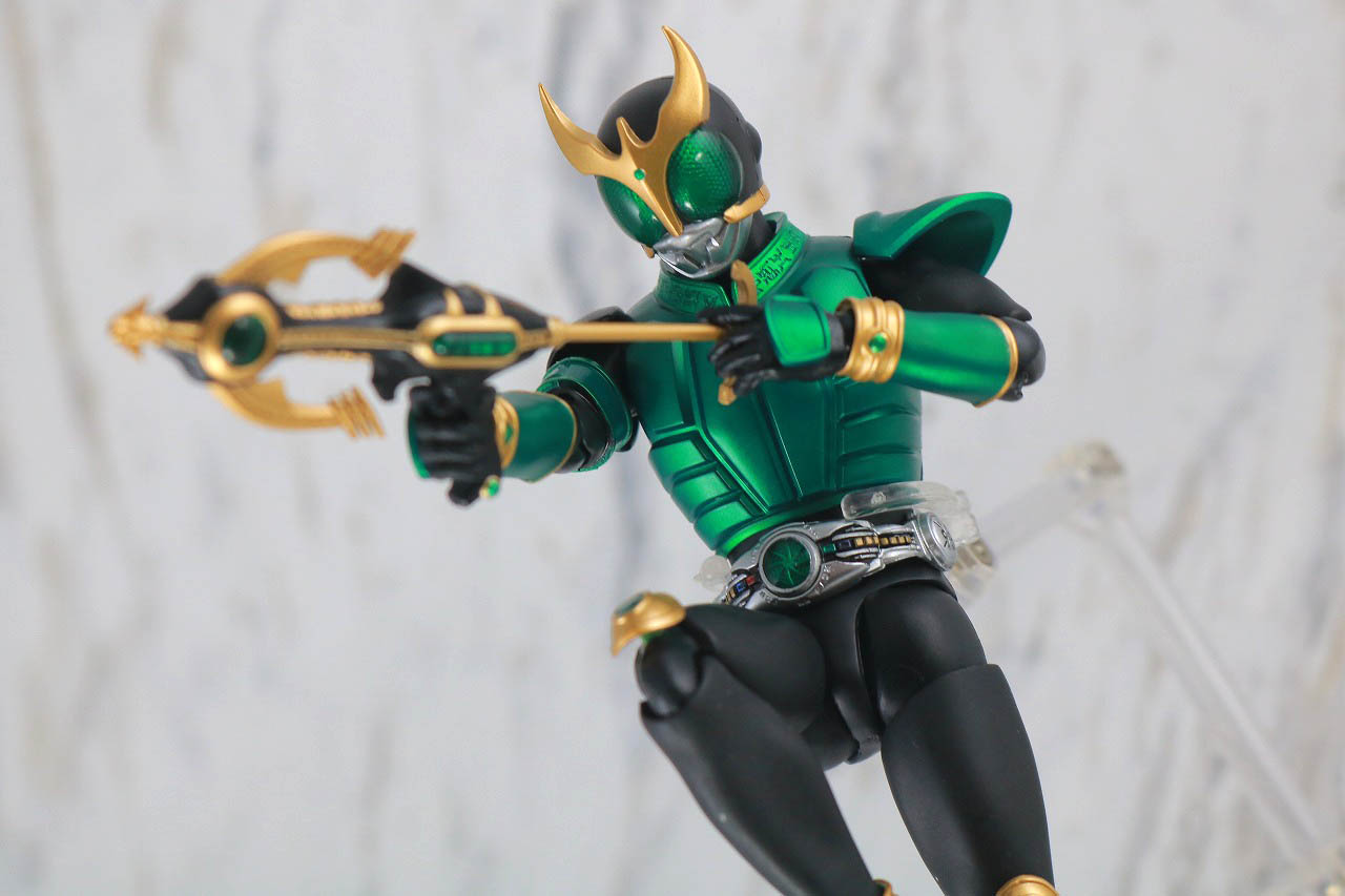 S.H.フィギュアーツ　仮面ライダークウガ　ペガサスフォーム　真骨彫製法　レビュー　アクション