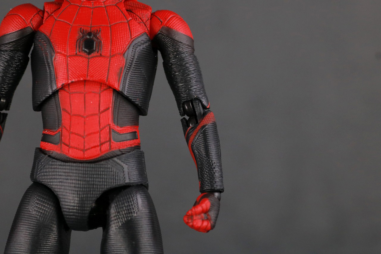 MAFEX　マフェックス　スパイダーマン　アップグレードスーツ　レビュー　本体