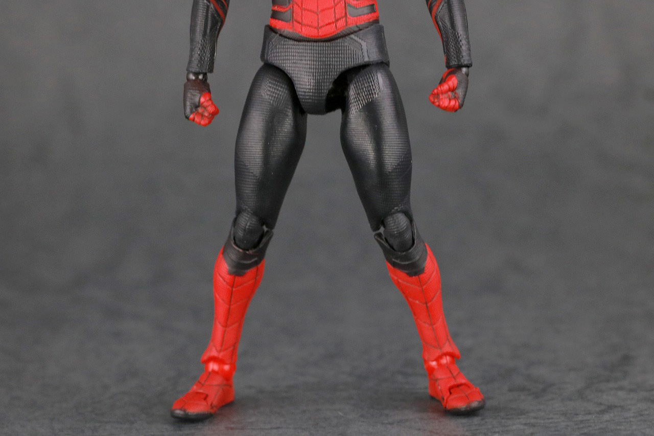 MAFEX　マフェックス　スパイダーマン　アップグレードスーツ　レビュー　本体