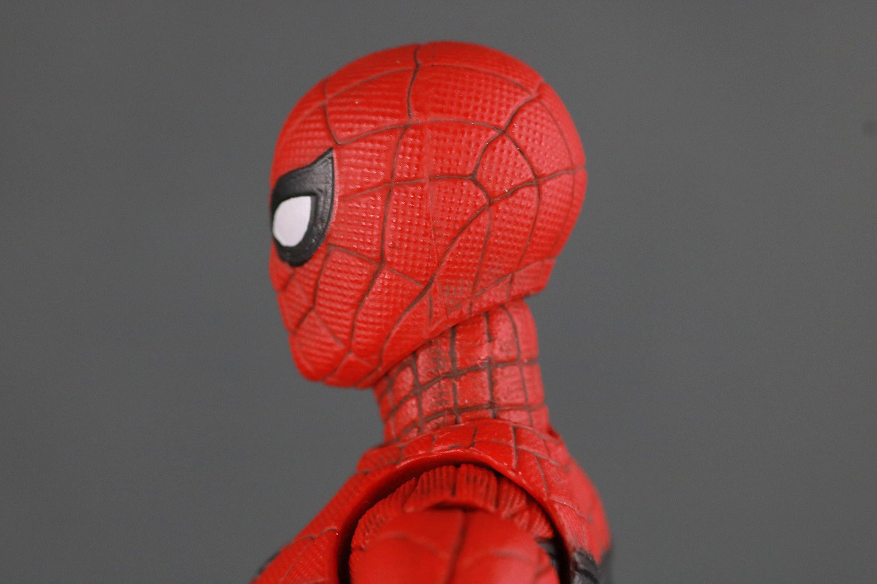 MAFEX　マフェックス　スパイダーマン　アップグレードスーツ　レビュー　本体