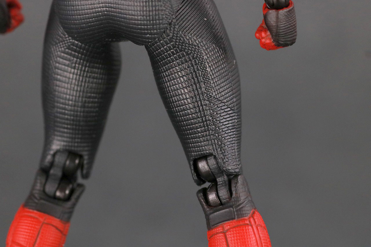 MAFEX　マフェックス　スパイダーマン　アップグレードスーツ　レビュー　本体