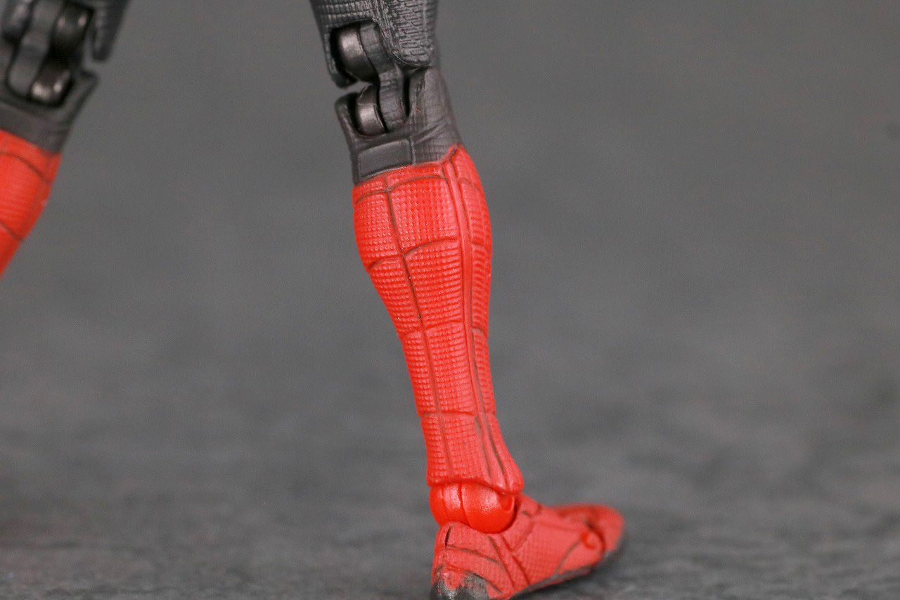 MAFEX　マフェックス　スパイダーマン　アップグレードスーツ　レビュー　本体