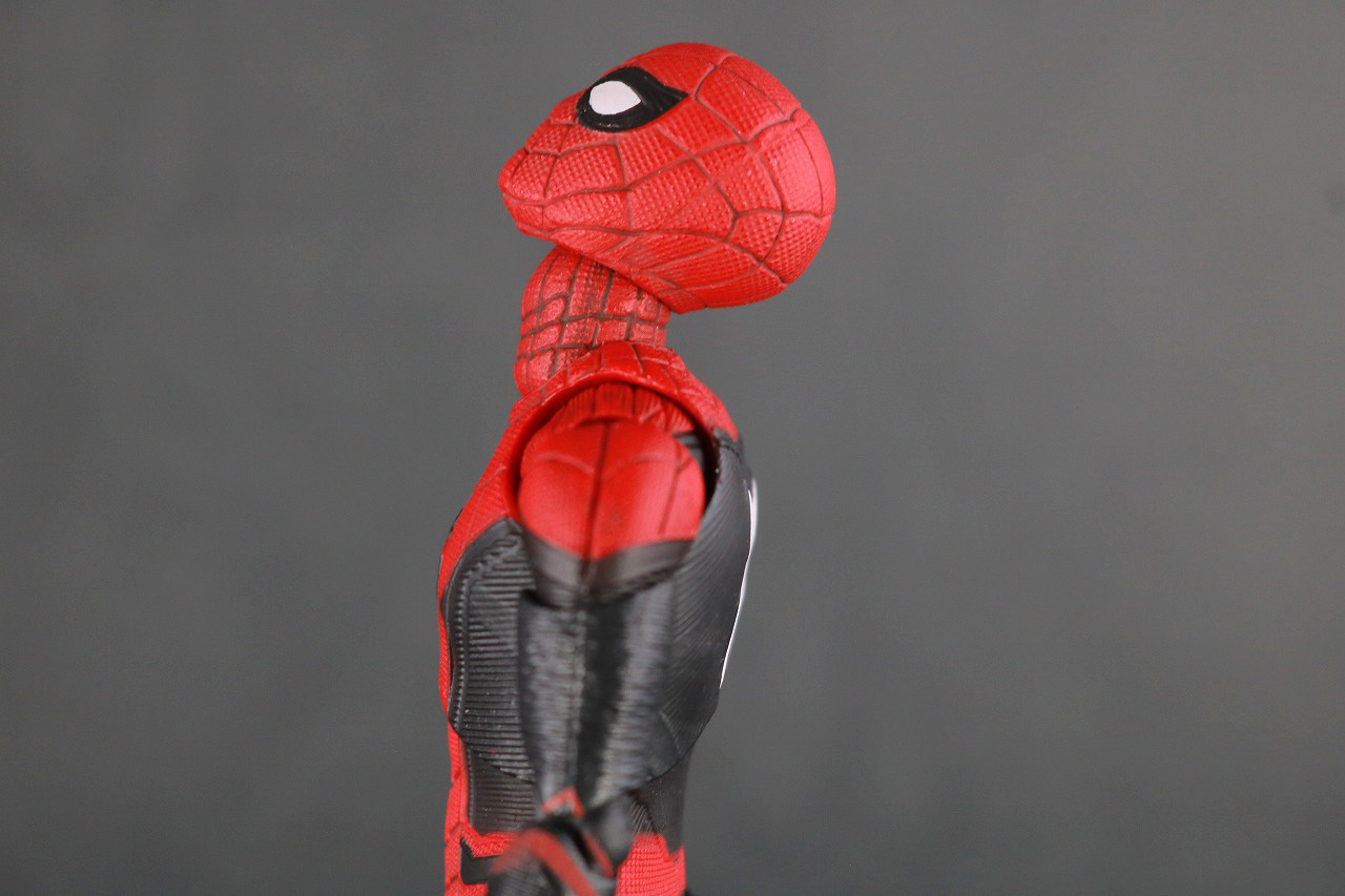 MAFEX　マフェックス　スパイダーマン　アップグレードスーツ　レビュー　可動範囲　