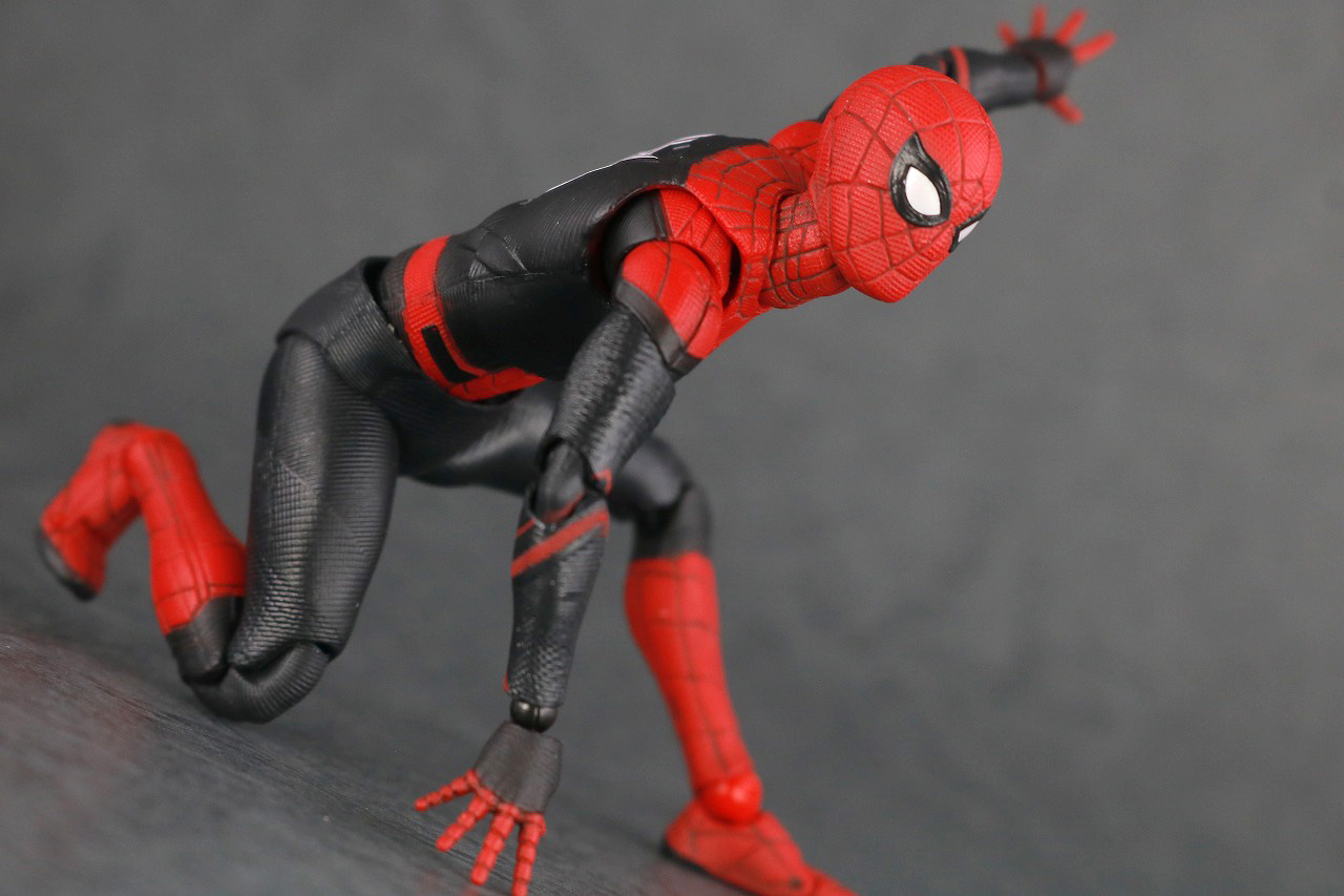 MAFEX　マフェックス　スパイダーマン　アップグレードスーツ　レビュー　アクション　