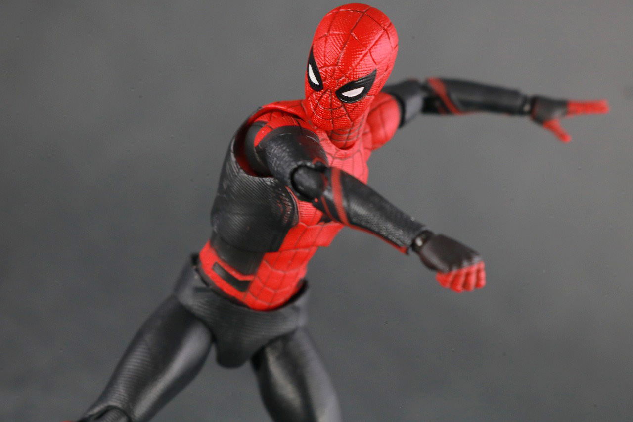 MAFEX　マフェックス　スパイダーマン　アップグレードスーツ　レビュー　アクション　