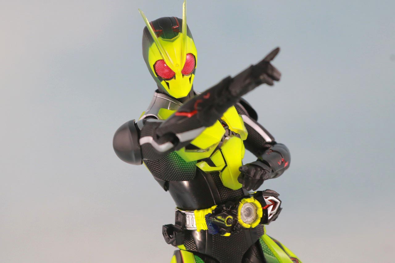 S.H.フィギュアーツ　仮面ライダーゼロワン　リアライジングホッパー　レビュー　アクション