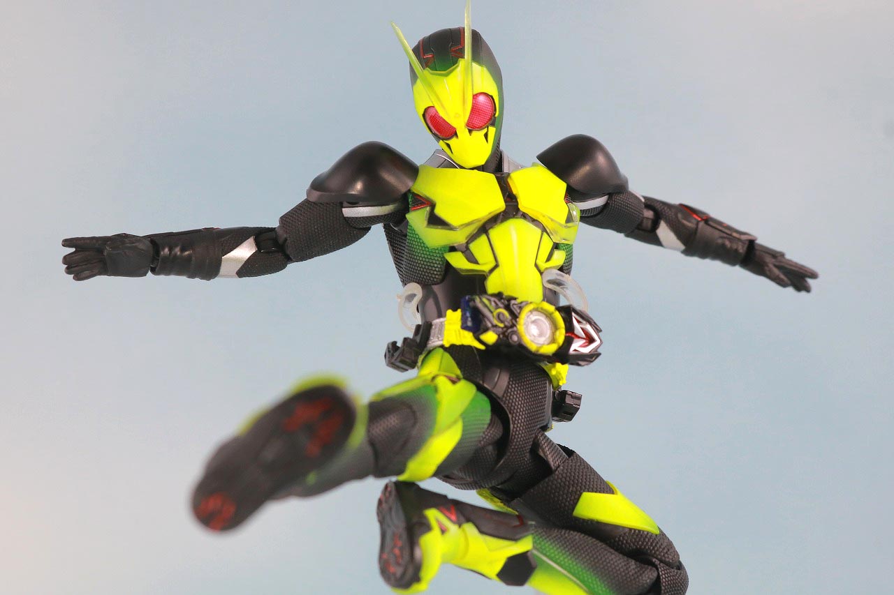 S.H.フィギュアーツ　仮面ライダーゼロワン　リアライジングホッパー　レビュー　アクション