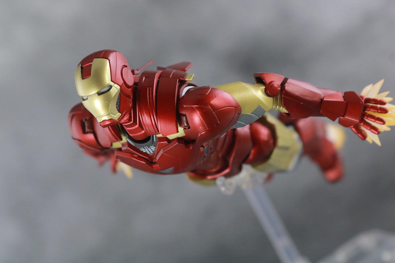 S.H.フィギュアーツ　アイアンマン マーク6　BATTLE DAMAGE EDITION　アベンジャーズ　レビュー　アクション