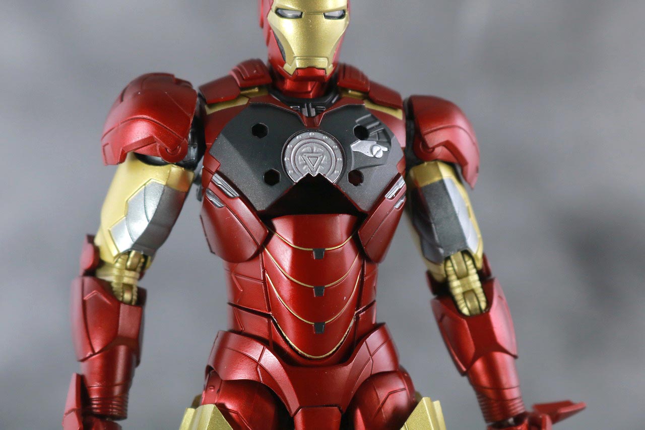 S.H.フィギュアーツ　アイアンマン マーク6　BATTLE DAMAGE EDITION　アベンジャーズ　レビュー　付属品　ダメージ　胸