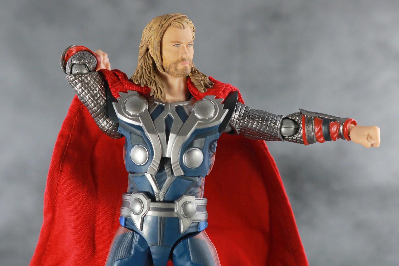 S.H.フィギュアーツ　ソー　AVENGERS ASSEMBLE EDITION　レビュー　アベンジャーズ　可動範囲