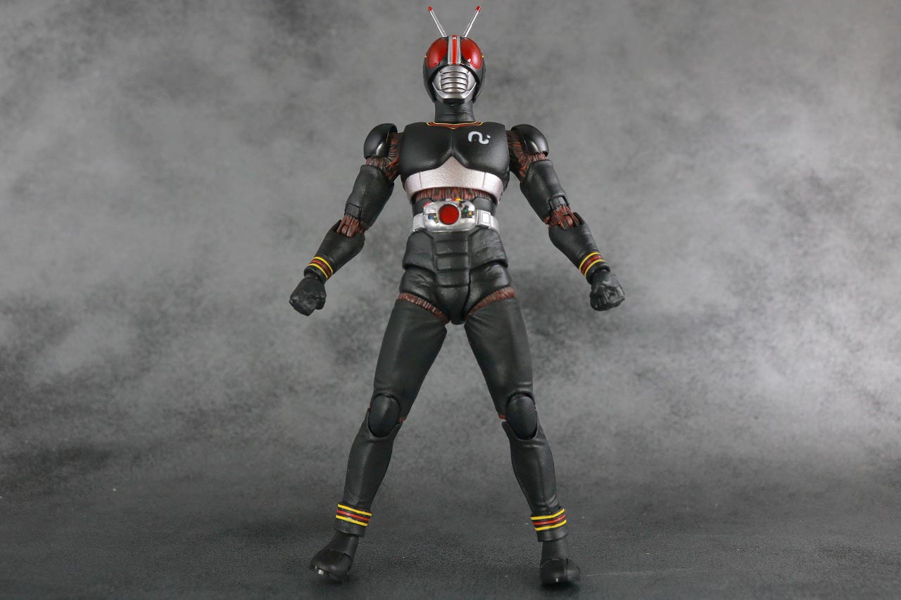 S.H.フィギュアーツ　仮面ライダーブラック　BLACK　真骨彫製法　レビュー　アクション