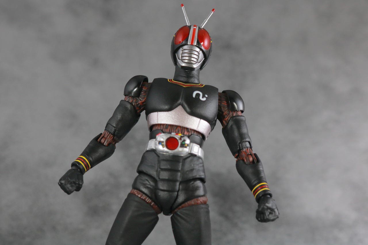 S.H.フィギュアーツ　仮面ライダーブラック　BLACK　真骨彫製法　レビュー　アクション