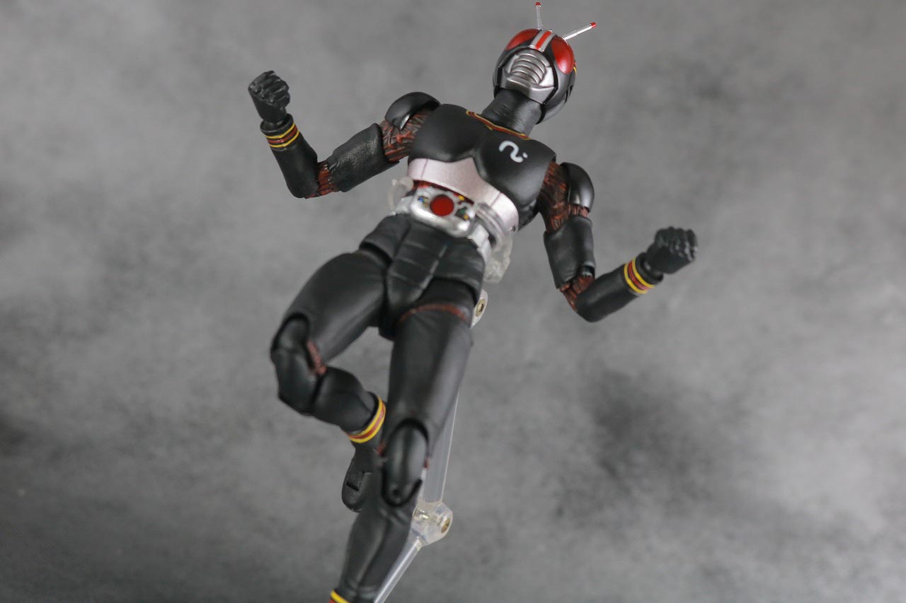 S.H.フィギュアーツ　仮面ライダーブラック　BLACK　真骨彫製法　レビュー　アクション