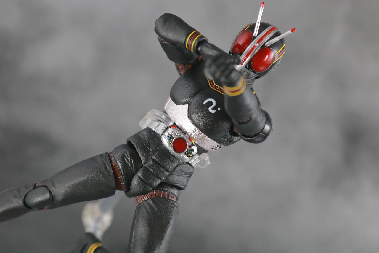 S.H.フィギュアーツ　仮面ライダーブラック　BLACK　真骨彫製法　レビュー　アクション