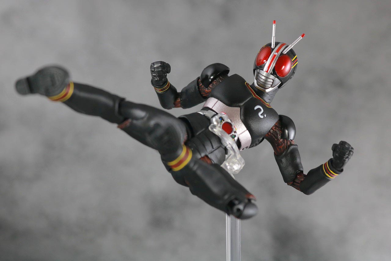 S.H.フィギュアーツ　仮面ライダーブラック　BLACK　真骨彫製法　レビュー　アクション