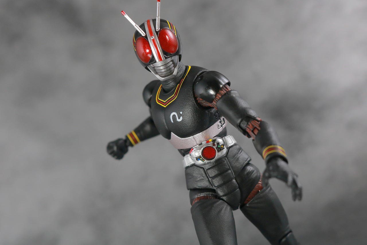 S.H.フィギュアーツ　仮面ライダーブラック　BLACK　真骨彫製法　レビュー　アクション