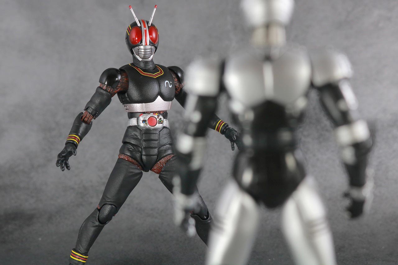 S.H.フィギュアーツ　仮面ライダーブラック　BLACK　真骨彫製法　レビュー　アクション　シャドームーン