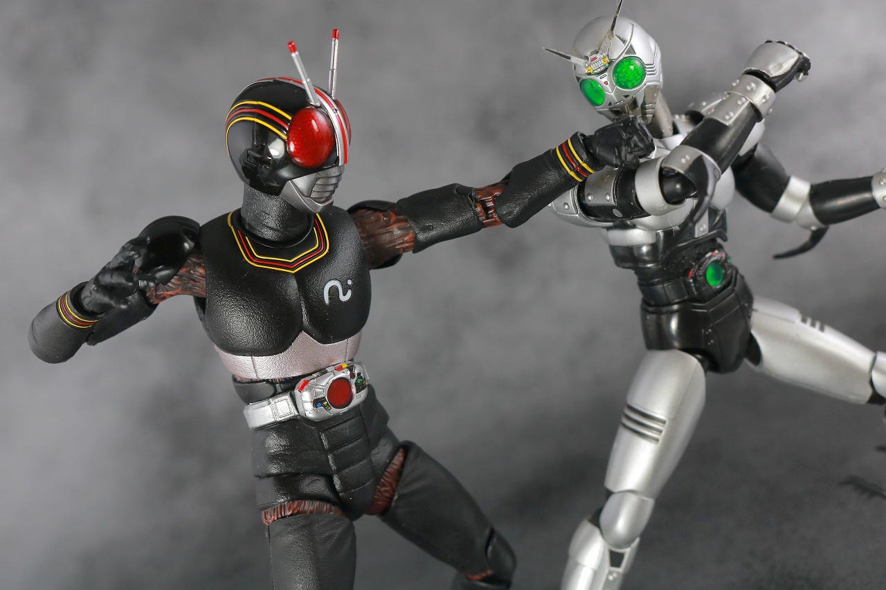 S.H.フィギュアーツ　仮面ライダーブラック　BLACK　真骨彫製法　レビュー　アクション　シャドームーン