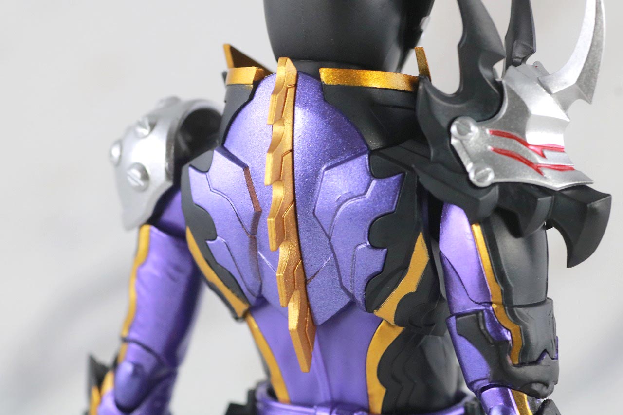 S.H.フィギュアーツ　仮面ライダーカリバー　ジャアクドラゴン　レビュー　本体