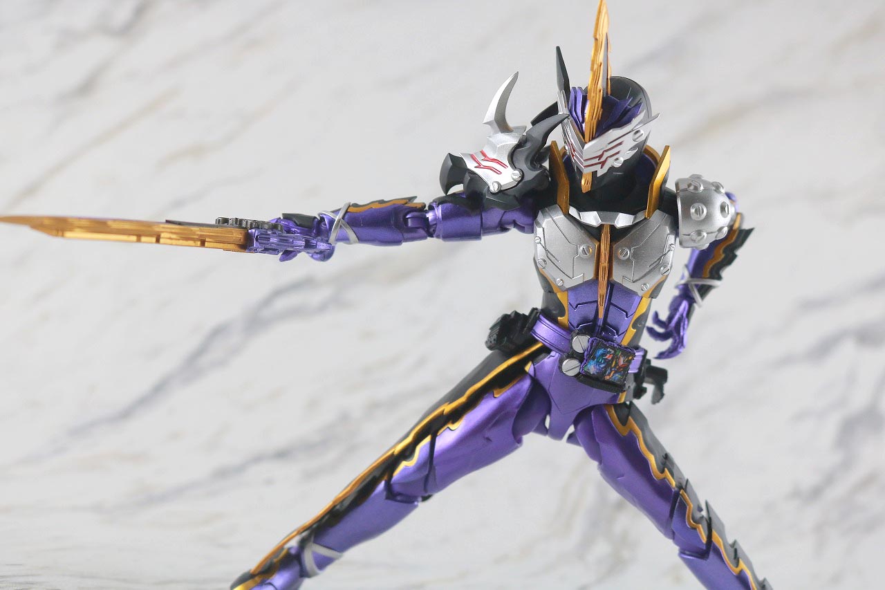 S.H.フィギュアーツ　仮面ライダーカリバー　ジャアクドラゴン　レビュー　アクション