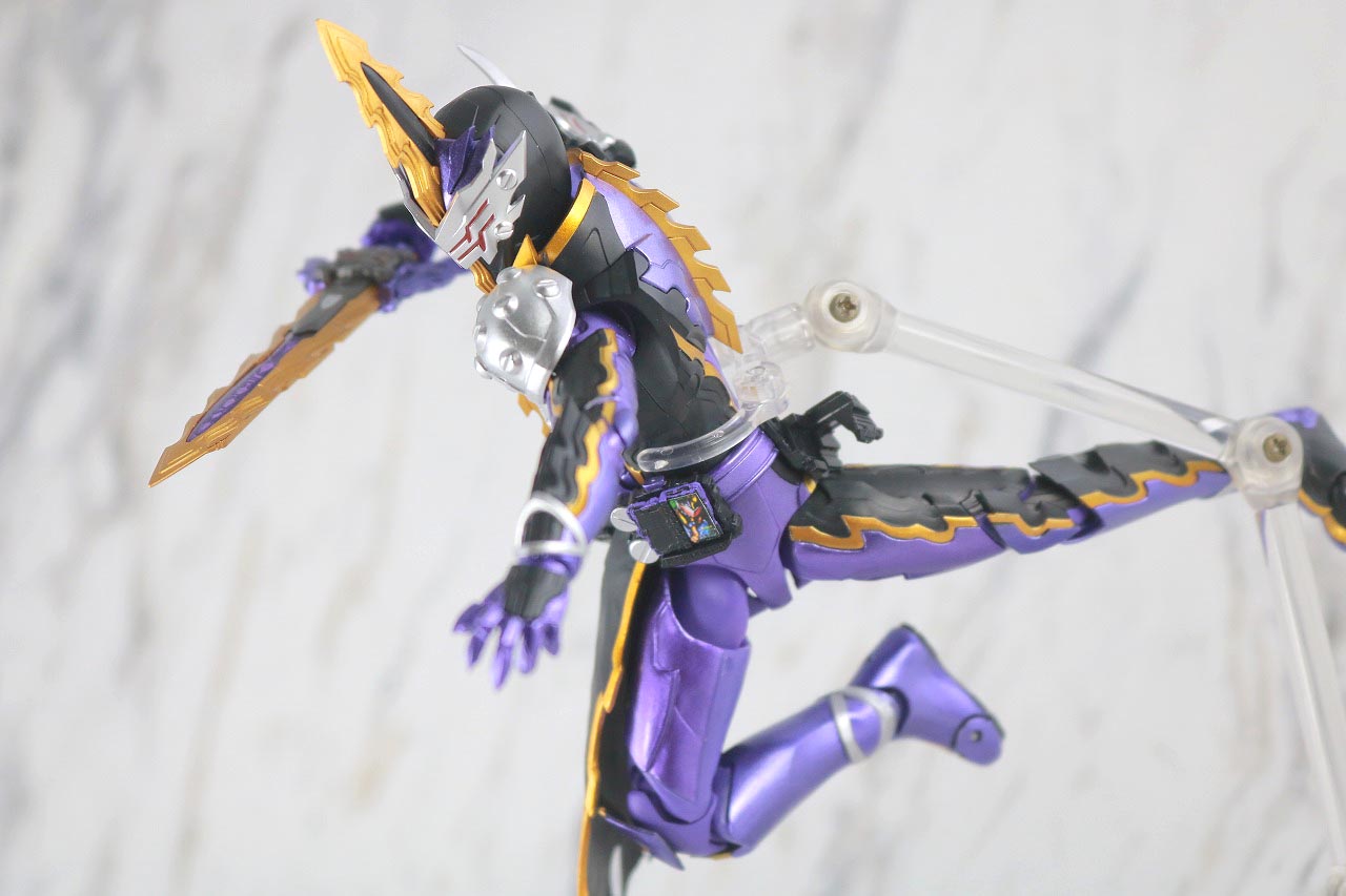 S.H.フィギュアーツ　仮面ライダーカリバー　ジャアクドラゴン　レビュー　アクション