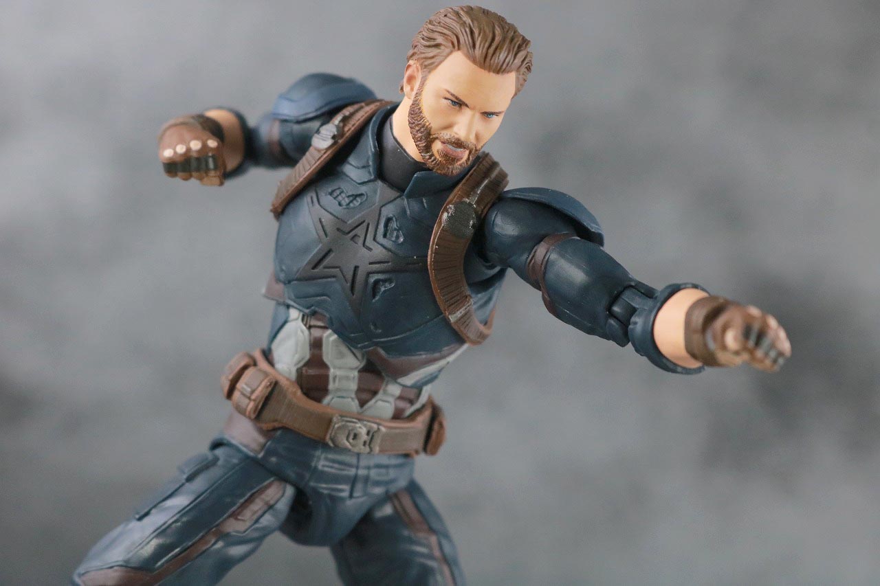 MAFEX　キャプテンアメリカ　アベンジャーズ　インフィニティウォー　レビュー　アクション