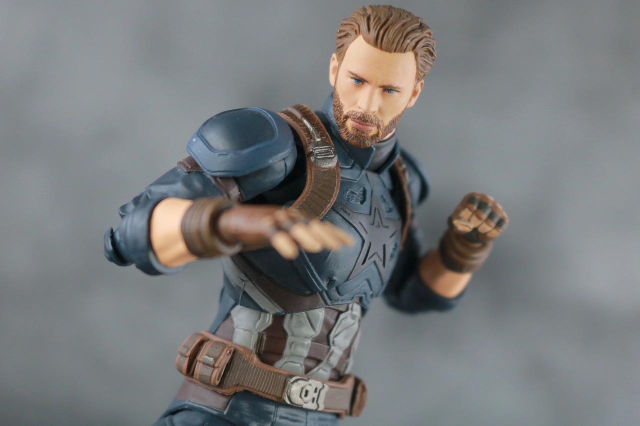 MAFEX　キャプテンアメリカ　アベンジャーズ　インフィニティウォー　レビュー　アクション