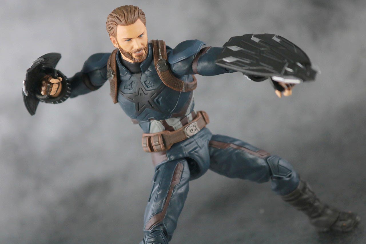 MAFEX　キャプテンアメリカ　アベンジャーズ　インフィニティウォー　レビュー　アクション