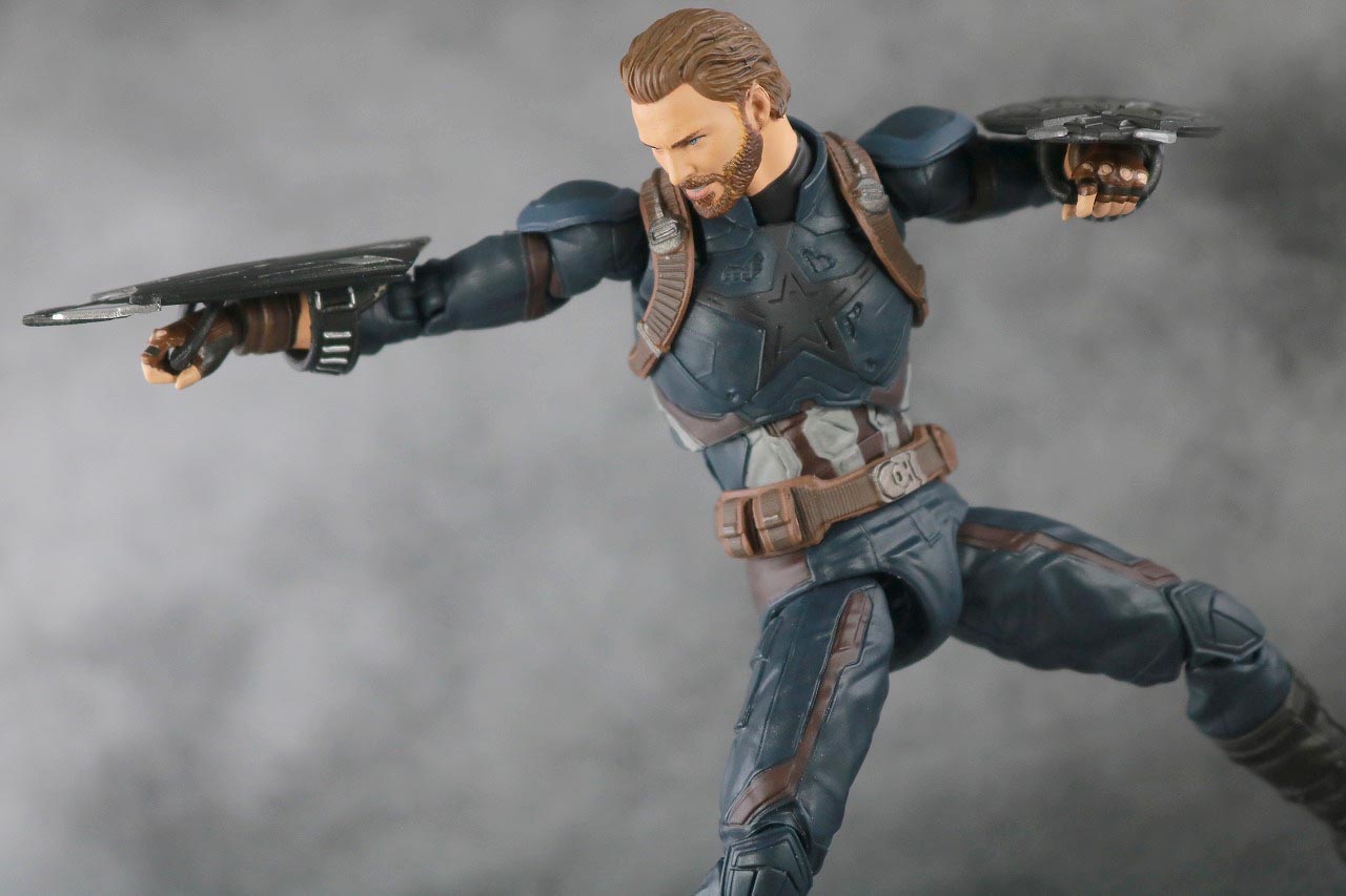 MAFEX　キャプテンアメリカ　アベンジャーズ　インフィニティウォー　レビュー　アクション