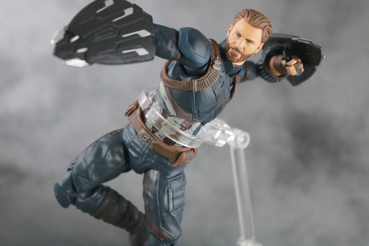 MAFEX　キャプテンアメリカ（『アベンジャーズ／インフィニティウォー』）　レビュー