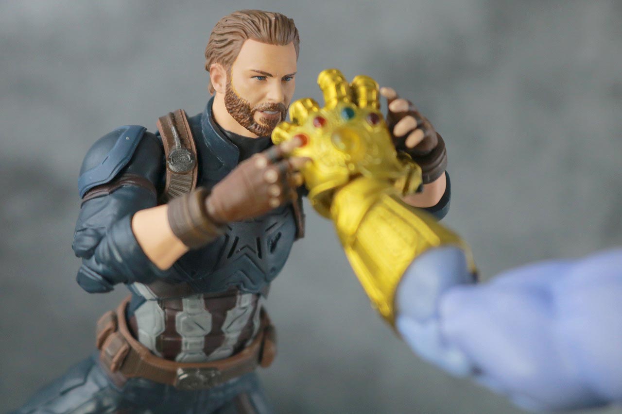 MAFEX　キャプテンアメリカ　アベンジャーズ　インフィニティウォー　レビュー　アクション　サノス