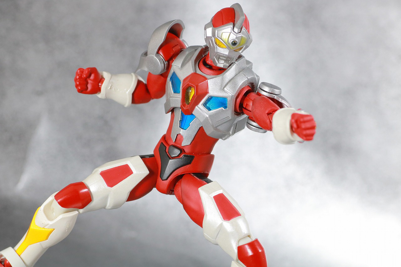 ULTRA-ACT　ウルトラアクト　グリッドマン　レビュー　アクション