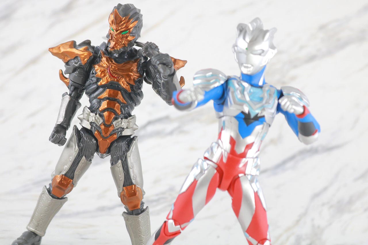 ウルトラアクションフィギュア　ジャグラス・ジャグラー　レビュー　アクション　ウルトラマンゼット