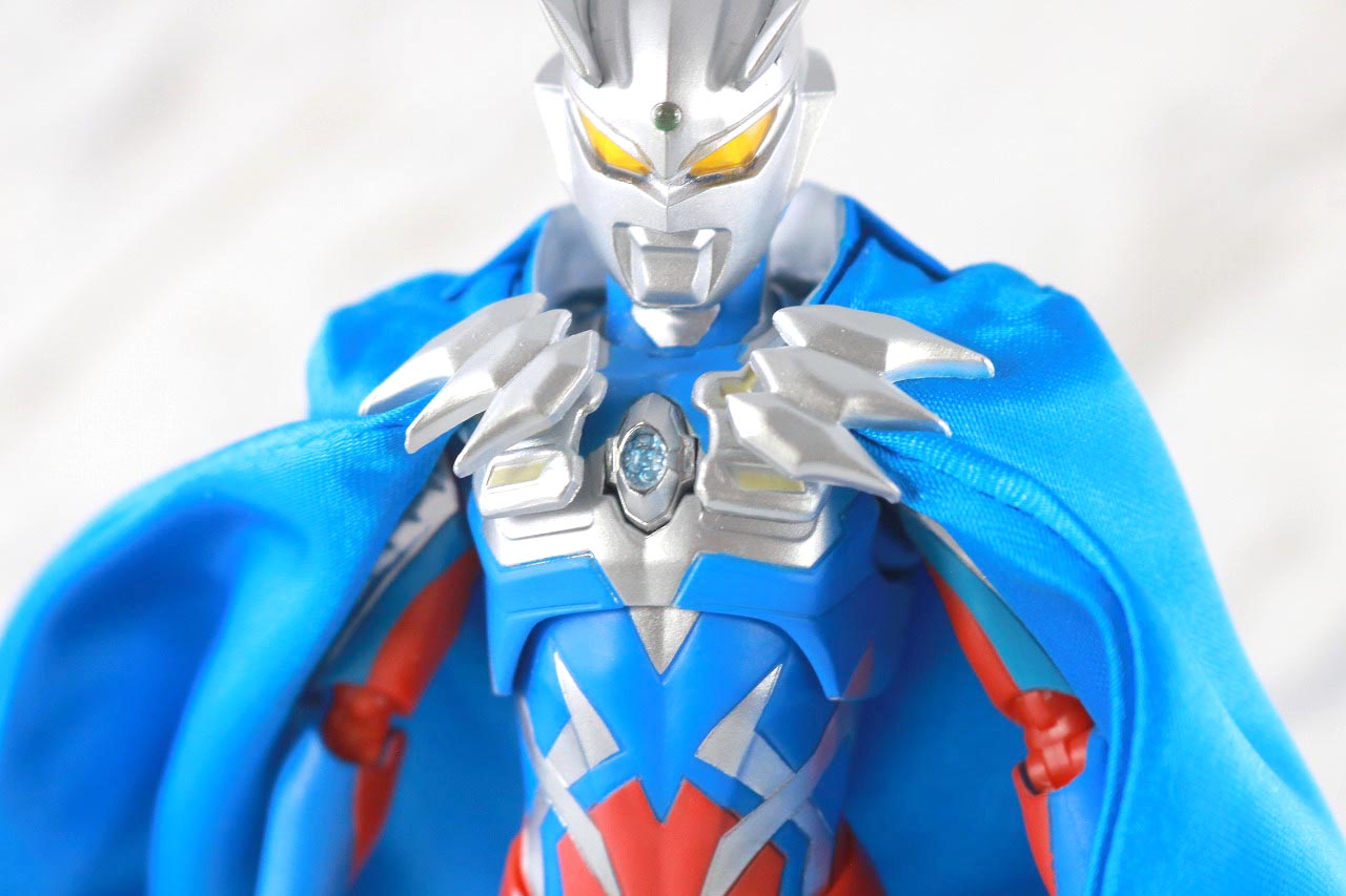 S.H.フィギュアーツ　ウルトラゼロマント　レビュー　本体