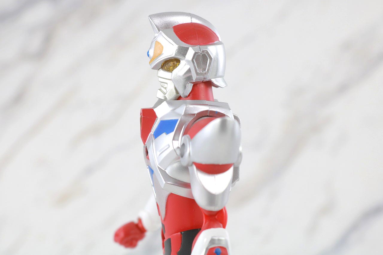 HAF　Hero Action Figure　グリッドマン　レビュー　可動範囲