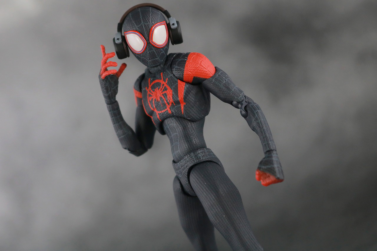 千値練　SVアクション　マイルス・モラレス／スパイダーマン　アクション