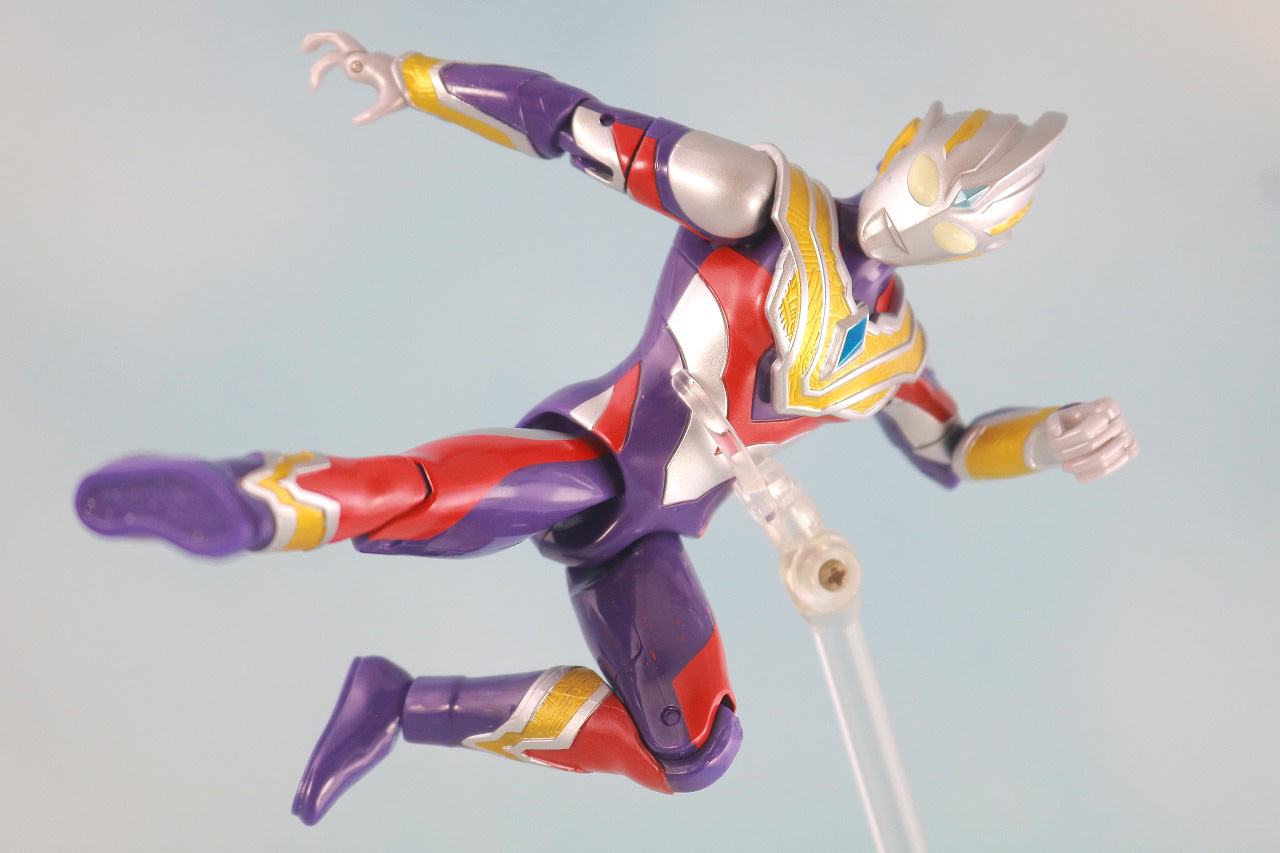 ウルトラアクションフィギュア　ウルトラマントリガー　マルチタイプ　レビュー　アクション