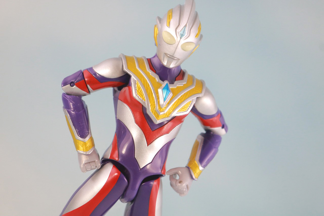 ウルトラアクションフィギュア　ウルトラマントリガー　マルチタイプ　レビュー　アクション