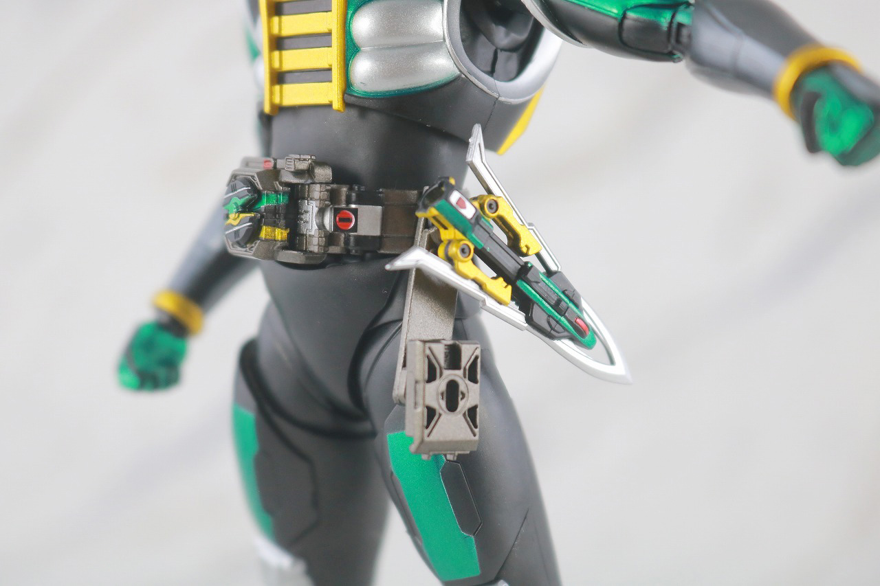 S.H.フィギュアーツ　仮面ライダーゼロノス アルタイルフォーム 真骨彫製法　レビュー　付属品　ゼロガッシャー　サーベルパーツ