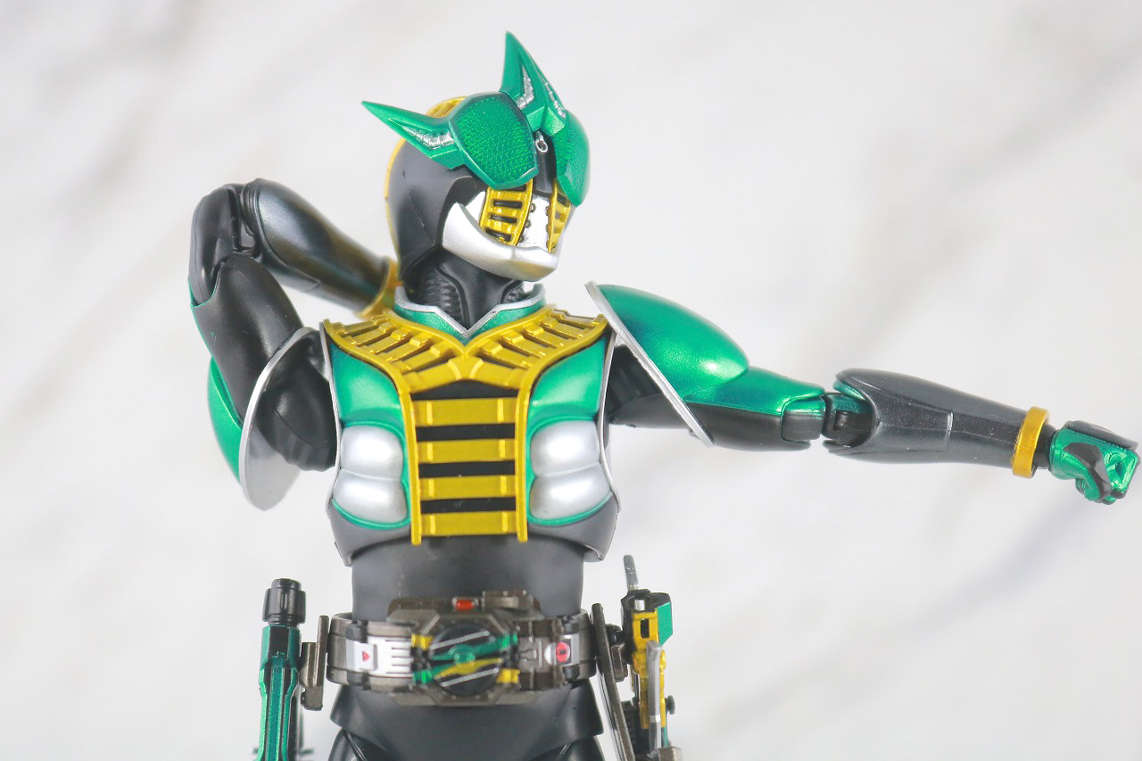 S.H.フィギュアーツ　仮面ライダーゼロノス アルタイルフォーム 真骨彫製法　レビュー　可動範囲