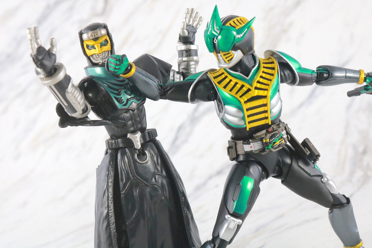 S.H.フィギュアーツ　仮面ライダーゼロノス アルタイルフォーム 真骨彫製法　レビュー　アクション　デネブ