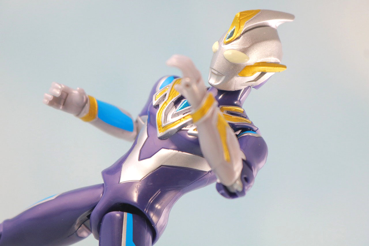 ウルトラアクションフィギュア　ウルトラマントリガー スカイタイプ　レビュー　アクション