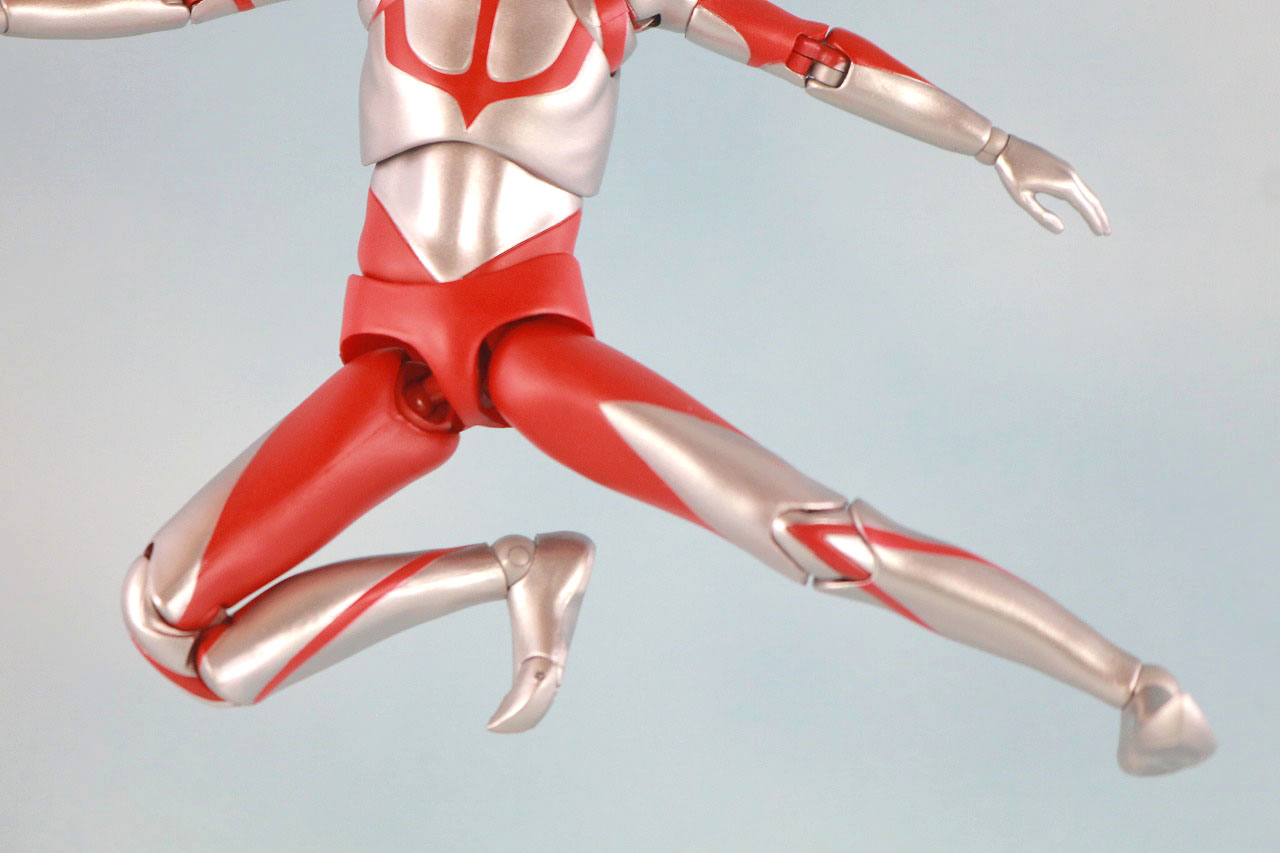 MAFEX　マフェックス　シン・ウルトラマン　レビュー　可動範囲