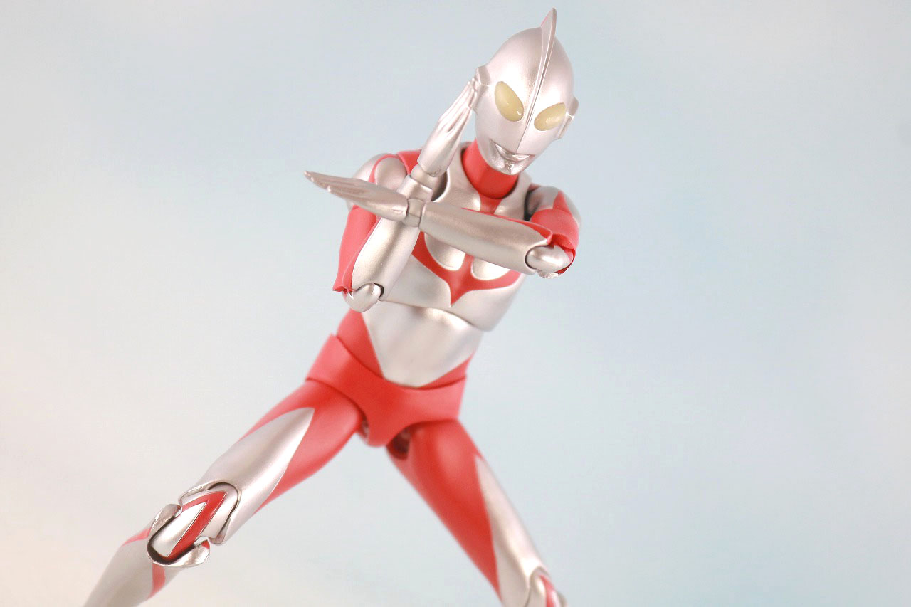 MAFEX　マフェックス　シン・ウルトラマン　レビュー　アクション