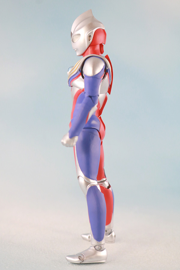 S.H.フィギュアーツ　ウルトラマンティガ マルチタイプ　真骨彫製法　レビュー　本体