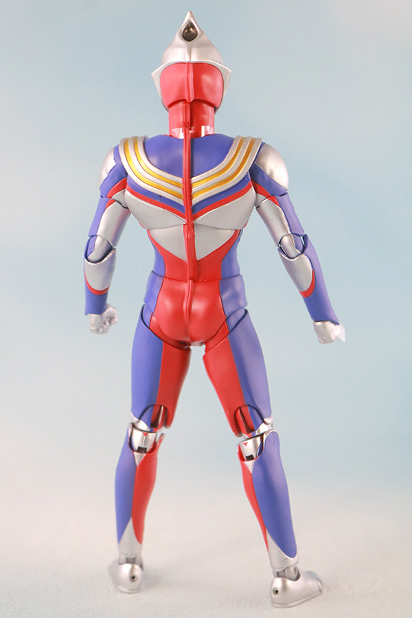 S.H.フィギュアーツ　ウルトラマンティガ マルチタイプ　真骨彫製法　レビュー　本体