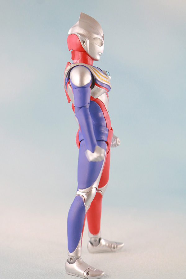 S.H.フィギュアーツ　ウルトラマンティガ マルチタイプ　真骨彫製法　レビュー　本体