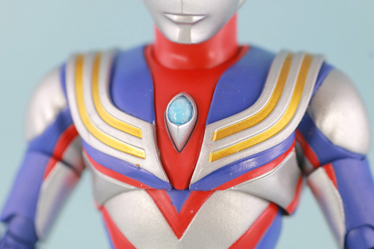 S.H.フィギュアーツ　ウルトラマンティガ マルチタイプ　真骨彫製法　レビュー　本体